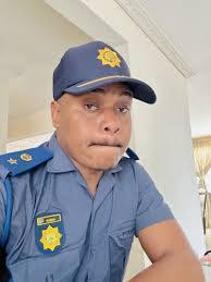 Leon Cassell's Instagram, Twitter & Facebook