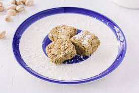 Pistachio Oat Squares In 2020 Manwhich Recipes Frangipane Recipes Pinapple Recipes