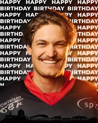 Aues Guetä Wyss 🥳 Janik «Jan» Wyss wird heute 24 Jahre alt. Wir wünschen  unserem Verteidiger und Fischer aus Leidenschaft alles Gute zum Geburtstag  und viel Glück für die anstehenden Playoffs! 🍀🏒🎉 #mirsithun 👹