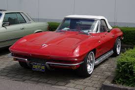 Everywhere you look there is an edge, surface material change, or contrast stitching. Chevrolet Corvette C2 Wikipedia