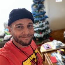 Joshua Halladay's Instagram, Twitter & Facebook