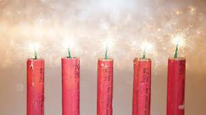 Allerdings ist es ja gang und gebe, an silvester und neujahr immer mal wieder einen böller zu zünden. Silvester Feuerwerksverkauf Verboten Darf Ich Alte Boller Abfeuern Leben Wissen Bild De