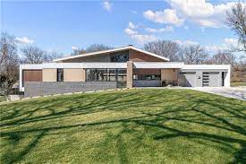 Houses, townhomes, condos, land, lots, acreage Kansas City Contemporary Homes