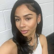 Lana Willis's Instagram, Twitter & Facebook