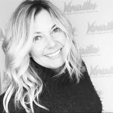 From Artisan Design Team member Christine Cabello  (@christinecabello_latortuescrap): For this project, I created a  scrapbooking layout