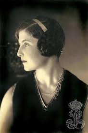 S A R La Princesse Isabelle D Orleans Bragance La Couronne Monarchie Francaise Vieux Portraits Royal