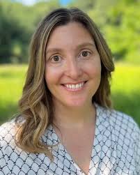 Jennifer Bowden's Instagram, Twitter & Facebook