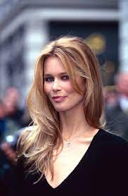 Les Plus Looks De Claudia Schiffer 90s Hairstyles Claudia Schiffer Hair Hair Beauty
