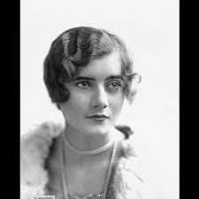 Betty Thorpe's Instagram, Twitter & Facebook