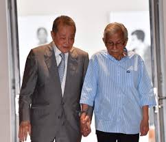 Who are robert kuok hock nien's parents? éƒ­é¶´å¹´robert Kuok Hock Nien Fotos Facebook