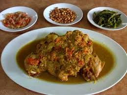 Betutu ini telah dikenal di seluruh kabupaten di bali.betutu merupakan jenis makanan tradisional daerah bali yang bahan mentahnya berupa karkas utuh itik dan ayam. 74 Gambar Ayam Betutu Terbaik Gambar Pixabay