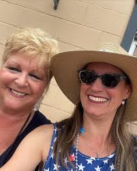 Medford, Oregon today! So. Many. Democracy lovers!!! ❤️ #MedfordOregon