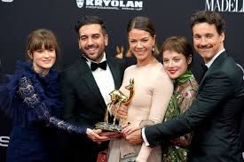 The goal of this interest group is to promote biochemical and molecular biology research in neuroscience and foster communication between mechanistic biochemical researchers and neuroscientists throughout the global research community. Frisch Verliebt Jessica Schwarz Hofft Auf Liebe Fur Immer Promiflash De