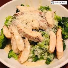 Ketomeals Chicken Broccoli Alfredo Pic By Cindy On Keto If You Want To Lose Several L Chicken Broccoli Alfredo Broccoli Alfredo Keto Recipes