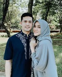 Efeknya yang menenangkan dapat membuat tidurmu lebih nyenyak setiap malamnya. Terpaut Usia Berikut 6 Seleb Yang Terlihat Lebih Awet Muda Punya Suami Brondong Diadona Id