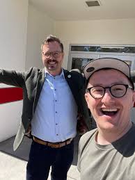 It was really fun being in California because I got to have lunch with this  guy! Do you recognize him? It's Ryan Frost, who used to host ciLiving! He  got an incredible