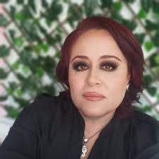 Yo soy Rebeca, tu consultor inmobiliario, Realtor