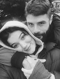 Deniz ile cankat gerçek hayatta da aşk yaşamaya başladı. Berk Cankat Ve Pinar Deniz Ayrildi Fav10 Favori Sosyal Platformunuz Ff Favoriforumum