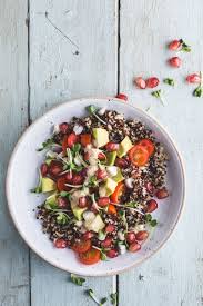 Salade D Ete Au Boulgour Quinoa Et Sauce Tahini En 2020 Sauce Tahini Salade Tahini
