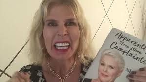 Amazon.com: Apparently There Were Complaints: A Memoir eBook : Gless,  Sharon: Kindle Store