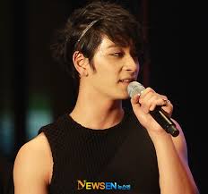 2pm ideal type, 2pm facts 2pm (투피엠) contains of 6 members: Hospitalised For Enteritis 2pm Chansung To Be Discharged From Hospital This Weekend K Bites