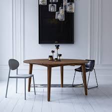 Cette belle table basse de salon trouvera sa place dans un intérieur tendance vintage ! Table Ronde Modeles Pour Salle A Manger Cote Maison