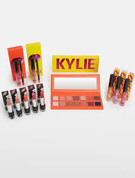 This beautiful new collection includes eyelashes, eyeshadow sticks and 3 more items Kylie Jenner Summer Collection