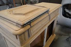 Mais commençons par décaper le bois … pourquoi décaper un meuble en bois ? Devis Decapage Meubles Bois Buffet Fauteuil Chaise Prix Tarif