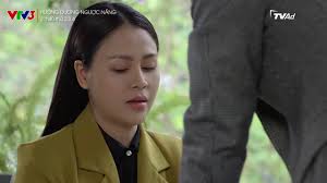 Cô bình tĩnh gặp vỹ nói trong trích đoạn giới thiệu tập 34, kiên chủ động báo với cô chuyện mẹ mình đã mất: Nn D6mejgkyjgm