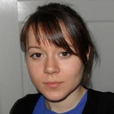 Thea Willis's Instagram, Twitter & Facebook