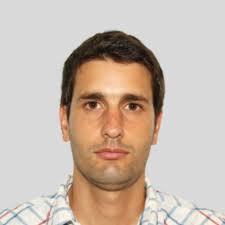 Moto GP: Márquez sigue a paso firme