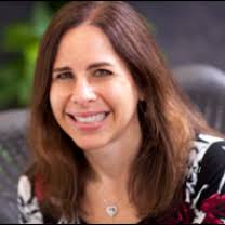 Elizabeth Meeker's Instagram, Twitter & Facebook