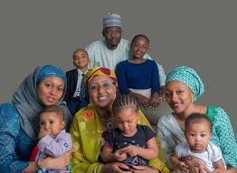 How old is zahra bayero? Aisha Buhari Biografie Alter Kinder Fakten Uber Nigerias First Lady