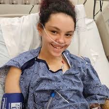 Melissa Sands's Instagram, Twitter & Facebook