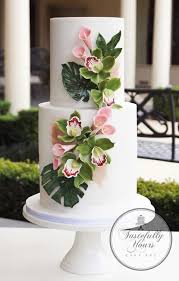 Un vasto catalogo on line con 128 composizioni disponibili. Pin Di Antonella Gelsomino Su 30 40 Torta Nuziale Torta Decorata Con Fiori Torte Di Compleanno