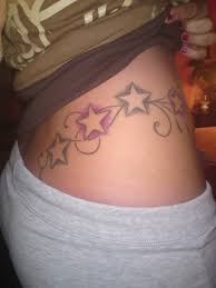 Nach außen verschließt sich der fakultätskomplex mit hohen, mit lavasteinen verkleideten betonmauern. Beste Tattoos An Der Korperseite Tattoo Bewertung De Lass Deine Tattoos Bewerten