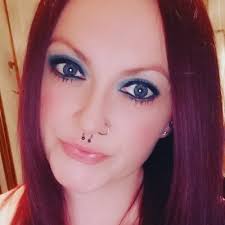 Leona Weir (@Leona_453)