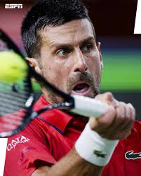 Novak Djokovic superó molestias físicas y batalló ante Jaume Munar para  avanzar a los cuartos de final del Master 1.000 de Shanghái.