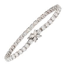 This exquisite piece features very high grade round brilliant cut diamonds, approx 7.0cts total weight. Pin On Privacy
