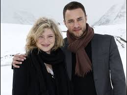 În ultimele decenii, în europa, am fost înhumați cu personajul detectiv mai în vârstă, cu o familie în vagon. Candice Renoir La Saison 7 Debarque Le 19 Avril Prochain Sur France 2 Candice Renoir Saison 7 Star Francaise