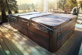 The rollaway spa cover design enables one person to roll the cover off the swim spa in less than 60 seconds, providing immediate access to the swim spa for swimming, aqua fitness and hydrotherapy. Best Swim Spa Covers For Your Pool Alternative Master Spas Blog