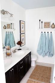 Coastal Style Bath Love The Blue Ceiling Bathroom Ideas Beach Theme Bathroom Beach Bathrooms Coastal Bathroom Decor