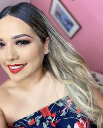 Recuerda que tenemos servicio de peinado profesional 🤍✨🪮. Agenda tu cita  📆 #peinado #tijuanaméxico #ondas #ondasalagua