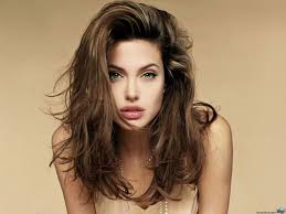 Angelina Jolie Coiffure