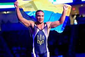 Jun 08, 2021 · жан беленюк виграв бронзу чемпіонату європи. Temnokozhij Ukrainskij Borec Tancuet Gopak Na Chempionate Evropy 2019 Chempionat