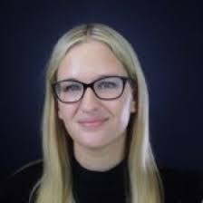 Beth Perlman's Instagram, Twitter & Facebook