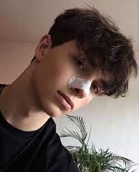 Pin By Smerlin Perez Hernandez On ˏ ˋ Boys ˎ ˊ In 2020 Cute Boys Boy Hairstyles Cute White Boys