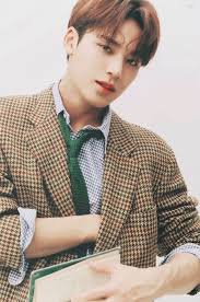 Seventeen_mingyu #fancam more from #kbskpop twitter: Mingyu Mingyu Seventeen Mingyu Seventeen Kpop