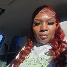 Deanna Stapleton ਨੇ ਆਪਣੀ ਪ੍ਰੋਫਾਈਲ ਫੋਟੋ...