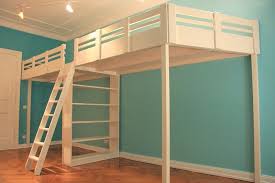 Ein hochbett bietet einen vorteil gegenüber der klassischen schlafstatt: Hochbetten Nach Mass Individuelle Und Gunstige Hochbetten Aus Berlin Menke Bett Double Loft Beds Kids Loft Beds Diy Loft Bed